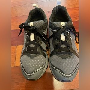 Merrell 6Y- Select Grip Unifly shoes casual hiking kids great condition